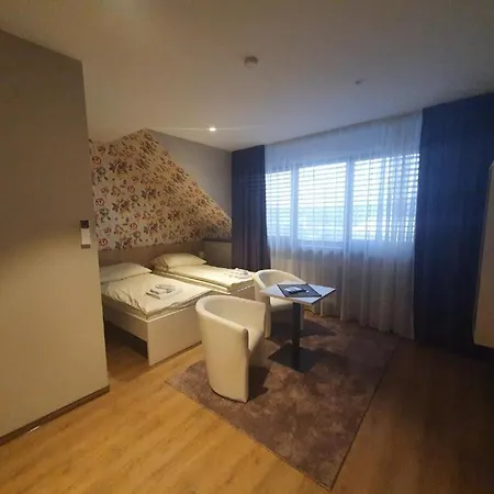 Apartment 461