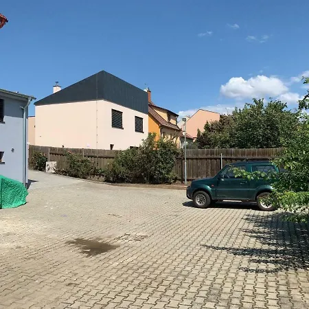 461 * Modřice