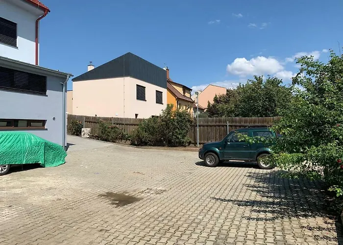461 * Modřice